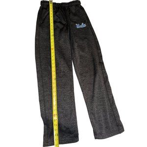 Colosseum gray,‎ UCLA women’s sweats size small
